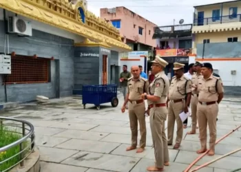 ಹಾಸನಾಂಬ ದೇವಾಲಯದ ಭದ್ರತಾ ವ್ಯವಸ್ಥೆಗಳನ್ನು ಡಿಐಜಿಪಿ ಪರಿಶೀಲಿಸಿದರು